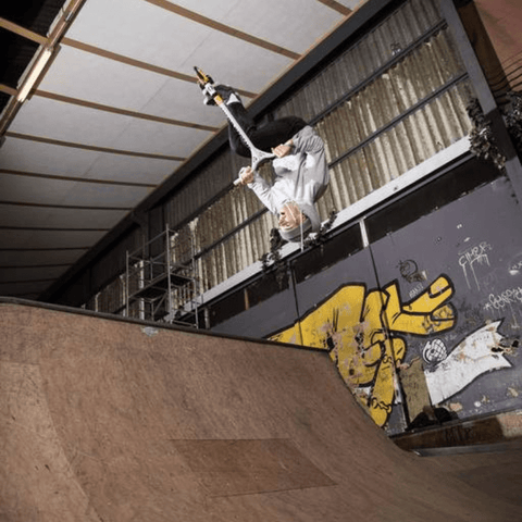 Image of Micro MX Trixx 2.0 Grey Yellow + PEGS