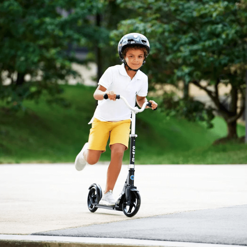 Micro Cruiser Zwart Kinderstep