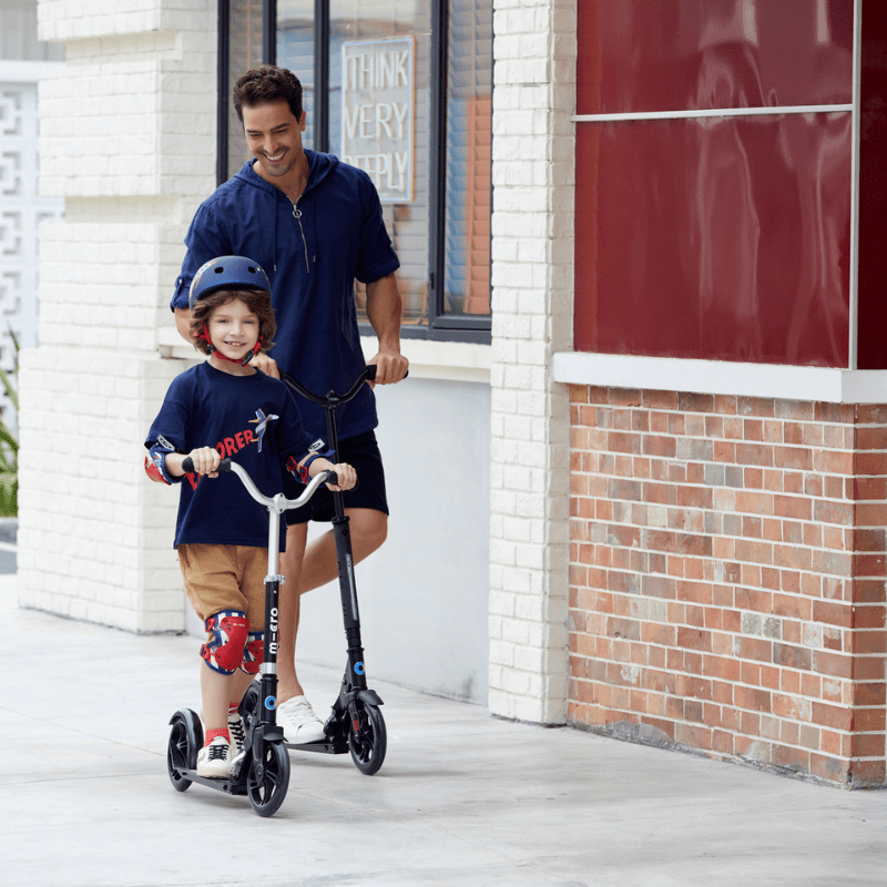 Micro Cruiser Zwart Kinderstep