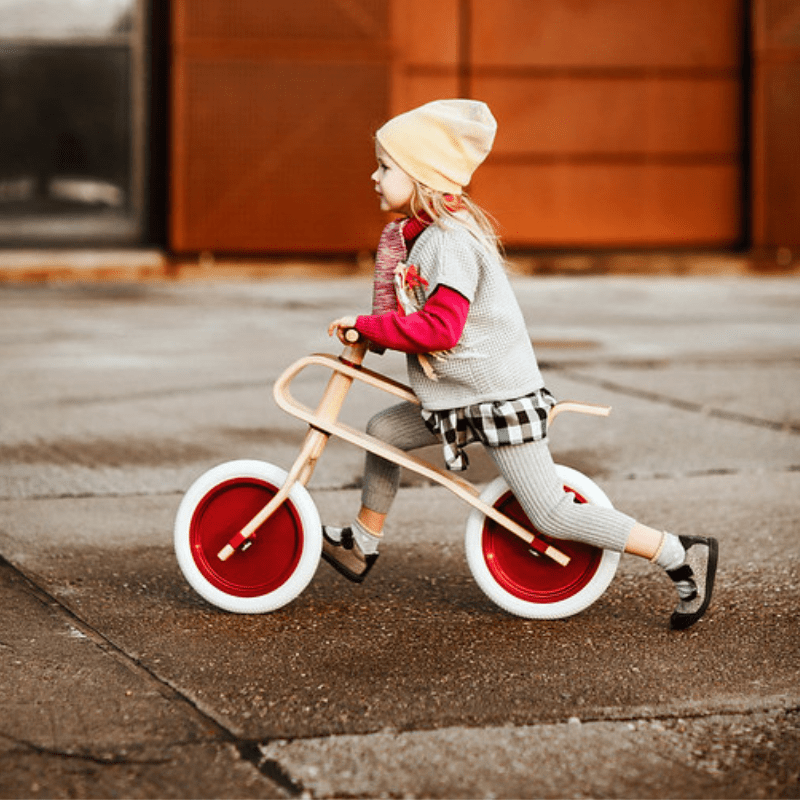 Brum Brum Design Loopfiets Eiken, Rode Velgen