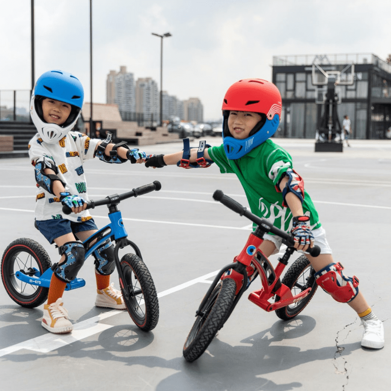 Micro Loopfiets Deluxe Rood zijkant