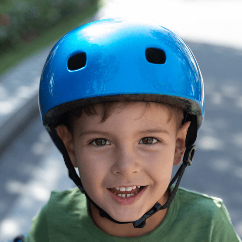 Micro Helm Deluxe Blauw Metallic zijkant