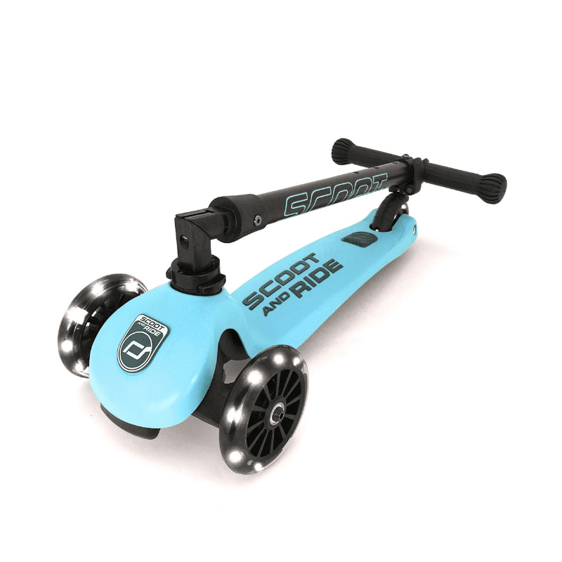 Scoot and Ride Highwaykick 3  Blueberry ingeklapt