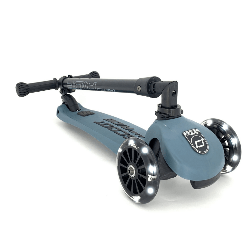 Scoot and Ride Highwaykick 3 Steel ingeklapt