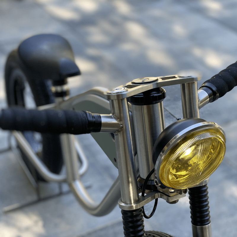 Roel van Heur unieke handgemaakte loopfiets voorkant